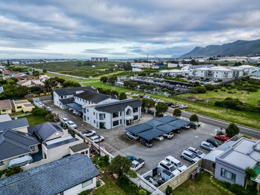 Commercial Property for Sale in Westcliff Western Cape